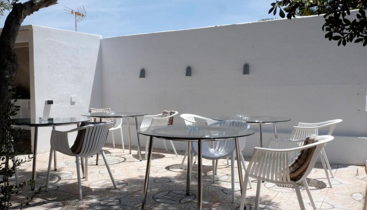 Starbal Love Es Castell  Exterior photo